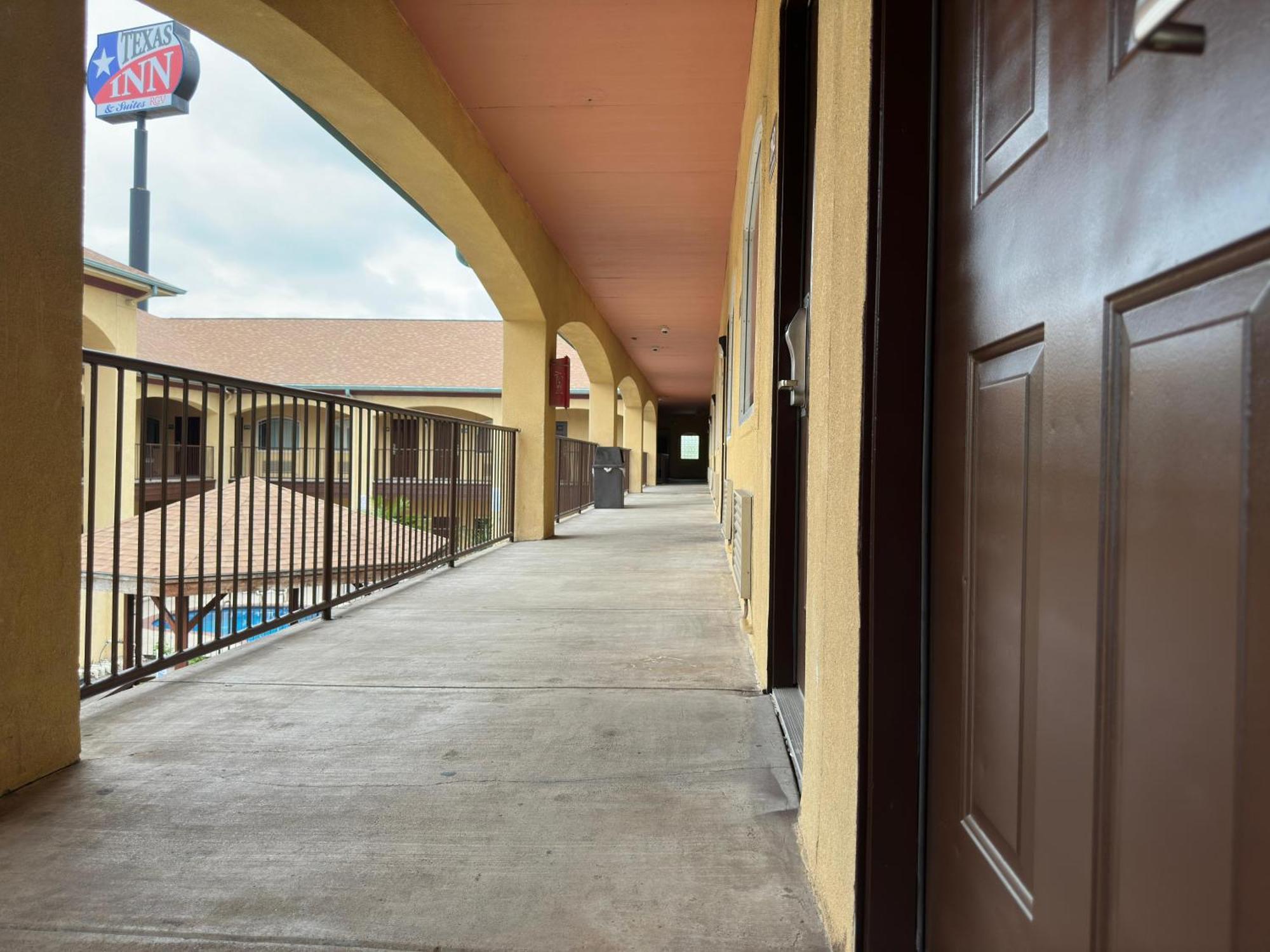 Texas Inn And Suites Rgv Edinburg Exterior foto